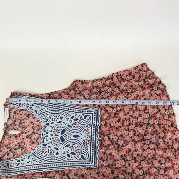 Coco + Jaimeson Floral Peplum Tank Women’s Small Embroidered Scoop Neck Keyhole - Picture 7 of 8